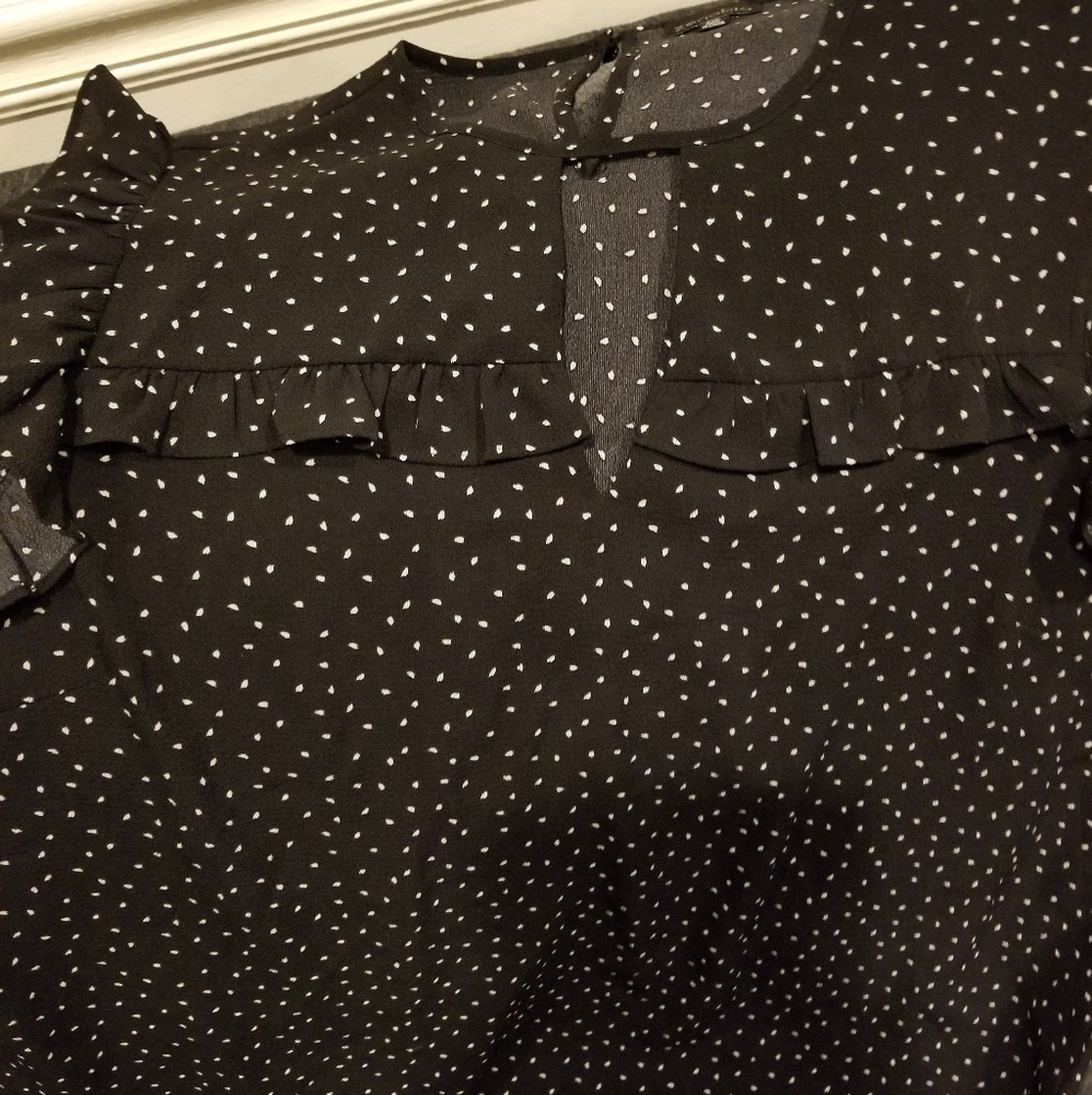 Sleeveless Dress Top with Keyhole Neck